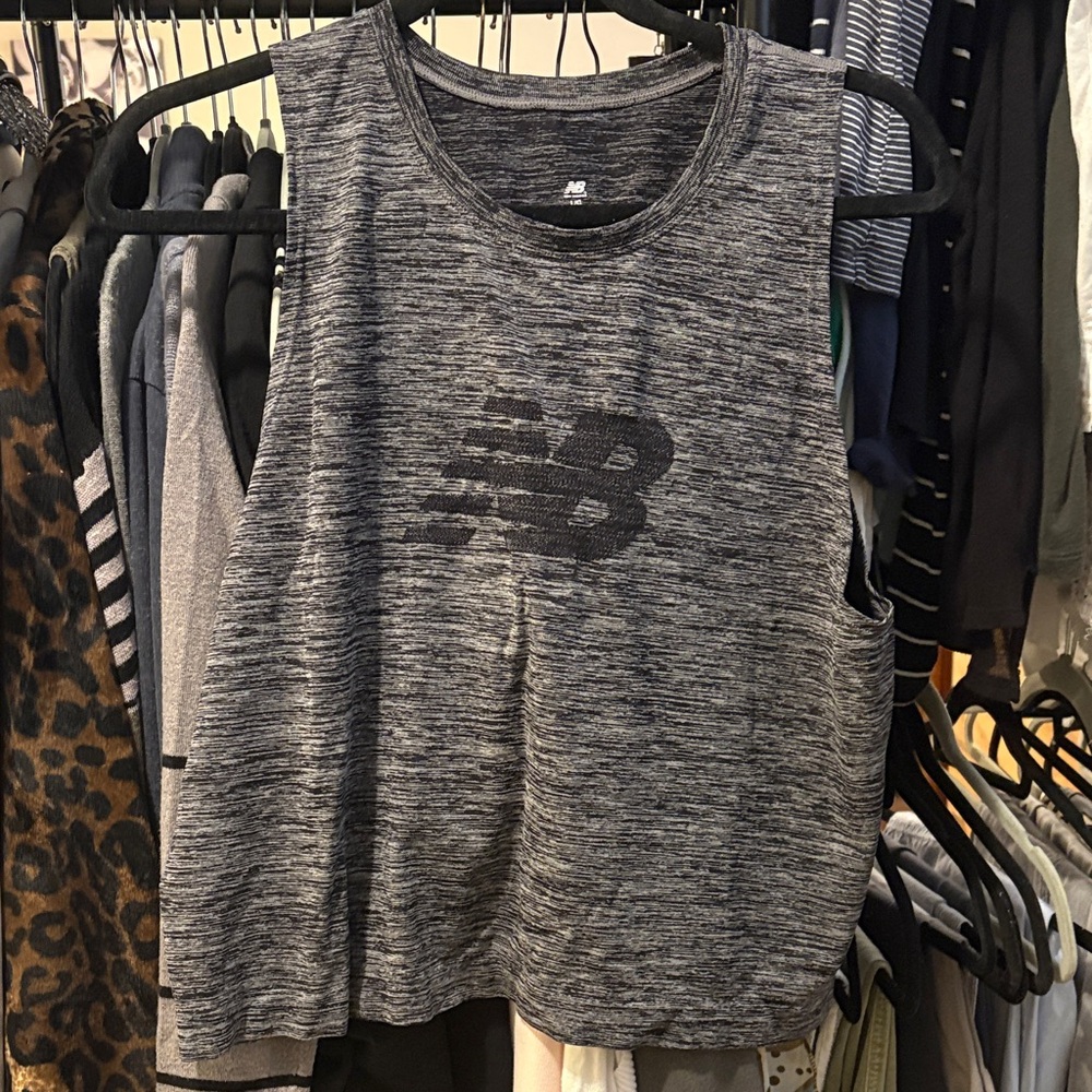 New Balance Women's Charcoal Muscle Tee